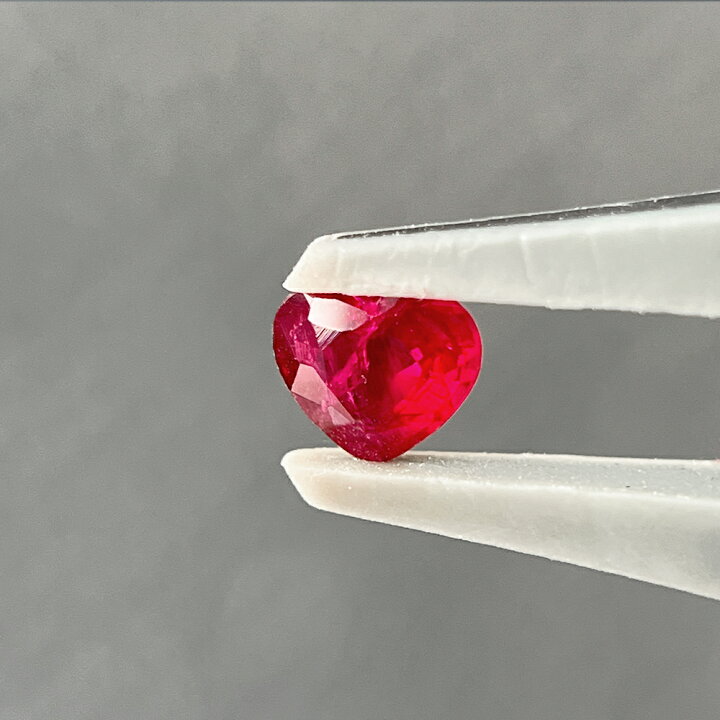 楽天市場】グリーンランド産ルビー 0.34ct ルース ◇ ハートシェイプ 