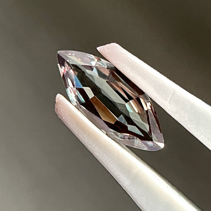 楽天市場】【カラーチェンジ】ガーネット ベキリー産 0.56ct ルース  