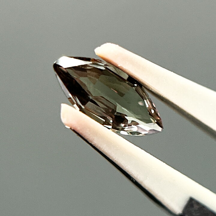 楽天市場】【カラーチェンジ】ガーネット ベキリー産 0.56ct ルース 