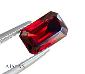 ビルマ産 ミャンマー産レッドスピネル 1.76ct ラディアントカット ステップカット スピネルルース 8月誕生石 裸石 希少石 レアストーン【ルース】【送料無料】RMY.E/BS【製品へのオーダー加工承ります。】