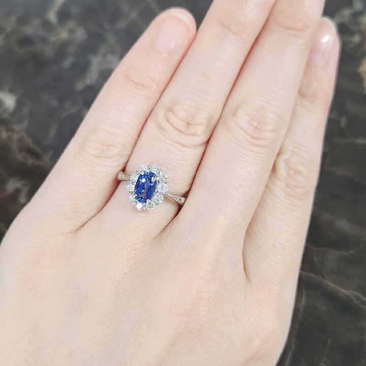 楽天市場】ロイヤルブルーサファイア 1.37ct リング 12号 PT900 