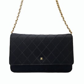 【CHANEL】シャネル シャネル チェーンウォレット 長財布 ゴールド金具 サテン マトラッセ レディース チェーンショルダー バッグ ココマーク ゴールド金具 黒 ブラック 【中古】【送料無料】 Chain Shoulder Bag RRY.TM