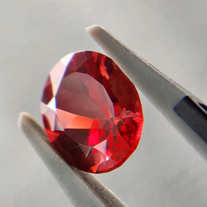 楽天市場】レッドアンデシン 3.40ct ルース ◇ オーバルカット 楕円 裸 