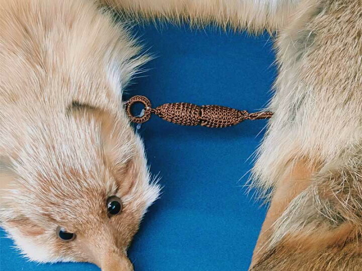 楽天市場】本物のFOXの毛皮を使用した、豪華なマフラーです 赤キツネ  
