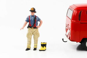 AJWI} 1/18 tBMA ̏hmAmerican Diorama 1:18 Scale Figure series- Firefighters Getting Ready