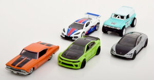 zbgEB[ v~A 1:64 AJEV[ 5Zbg ReiHot Wheels Premium 1:64 American Scene Set Corvette C8.R, Chevell SS, Ford Bronco R Dodge Charger Hellcat Tesla Roadster in Container packaging