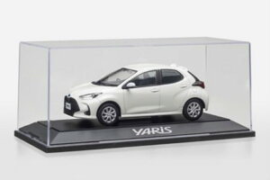 �g���^���� 1/30 �g���^ �����X�~�j�J�[ ��070�� �z���C�g�p�[���N���X�^���V���C��1/30 TOYOTA YARIS