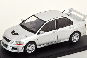 �z���C�g�{�b�N�X 1/24 �O�H �����T�[�G�{�����[�V����7 �V���o�[ �J��White Box 1:24 Mitsubishi Lancer Evo 7 silver