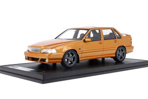 hXP[f 1/18 {{ S70R 1998 TtCG[ 100Radscale Models 1:18 Volvo S70R 1998 saffron yellow Limitation 100 pcs