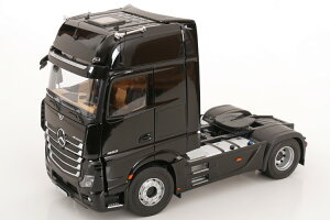 NZG 1/18 ZfX ANgX L MKXy[X 4x4 ubN 쓮CgtNZG 1:18 Mercedes Actros L Gigaspace 4x4 black with working Lights