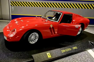 A vP[XȂ ^CŒ u[S 1/24 tF[ 250 GTO 1962 bh JBburago 1:24 Ferrari 250 GTO 1962 red could be slighly damaged