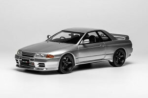[^[wbNX 1/18 jbT XJCC GT-R R32 N[y JX^}CYho[W 1989 Vo[ 99Motorhelix 1:18 NISSAN SKYLINE GT-R (R32) COUPE CUSTOMIZED VERSION 1989 SILVER LIMITED 99 pcs
