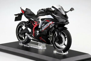 �A�I�V�} 1/12 �J���T�L Ninja ZX-25R ���^���b�N�X�p�[�N�u���b�N �p�[���t���b�g�X�^�[�_�X�g�z���C�gAOSHIMA 1:12 Kawasaki Ninja ZX-25R Metallic Spark Black Pearl Flat Stardust White