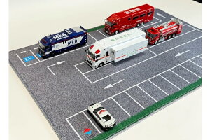 ASPEDA 1/64 �~�j�J�[ �W�I���}�}�b�g ���ԏ�ASPEDA 1:64 Mini Car Diorama Mat Parking Lot
