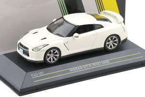 �t�@�[�X�g43 1/43 ���Y GT-R R35 �N�[�y 2008 �p�[���z���C�gFirst43 1:43 Nissan GT-R R35 Coupe 2008 pearl white
