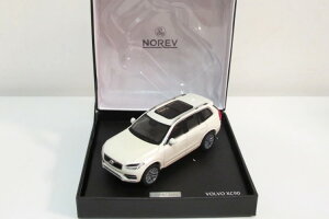 �m���u 1/43 �{���{ XC90 2015 �z���C�g �f�B�[���[�{�b�N�X Volvo XC90 Crystal White DEALER BOX