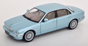 ALMOST REAL 1/18 �W���K�[ XJ6 X350 ���C�g�u���[���^���b�N 2000����� �J��ALMOST REAL 1:18 Jaguar XJ6 X350 lightblue-metallic Limited Edition 2000 pcs