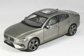 ボルボ特注 1/18 ボルボ Volvo S60 2020 グレー