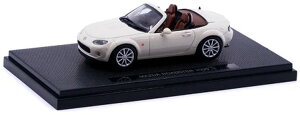 �G�u�� 1/43 �}�c�_ ���[�h�X�^�[ 2005 �}�[�u�� �z���C�gEBBRO 1:43 MAZDA ROADSTER 2005 MARBLE WHITE