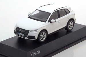 I-Scale 1/43 AEfB Q5 2016 zCg AEfBʔiScale 1:43 Audi Q5 2016 white special edition of Audi