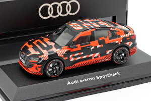 I-Scale 1/43 �A�E�f�B e-tron �X�|�[�c�o�b�N �v���g�^�C�v �u���b�N/���b�h iScale 1:43 Audi e-tron Sportback Prototype black red