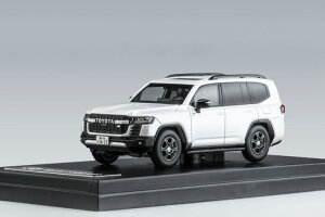 LCD Models 1/64 g^ N 300 hN[U[ GRX|[c zCg LCD Models 1:64 Toyota LC300 GR SPORT White