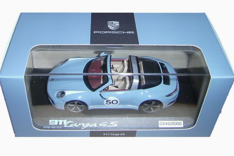 ミニチャンプス 1/43 ポルシェ 911 992 タルガ 4S #50 ヘリテージ エディション ブルー 2000台限定Minichamps  1:43 Porsche 911 (992) Targa 4S #50 Heritage Edition meissen blue  Limitation 