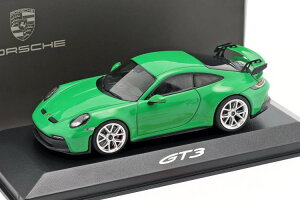 �~�j�`�����v�X 1/43 �|���V�F 911 (992) GT3 �p�C�\�� �O���[��Minichamps 1:43 Porsche 911 (992) GT3 python green