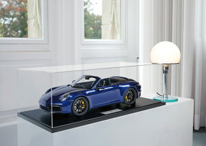 ~j`vX 1/8 |VF 911 (992)911 (992) J 4S JuI 2020 GWA u[ ^bN 99Minichamps 1/8 Porsche 911 (992) CARRERA 4S CABRIOLET 2020 ENZIAN BLUE METALLIC limited: Only 99 copies