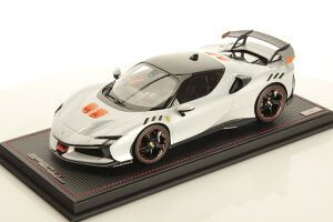 MR collection 1/18 �t�F���[�� SF90 XX �X�g���_�[�� 149�����MR collection 1/18 Ferrari SF90 XX Stradale Bianco Artico