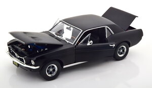 Greenlight Collectibles 1/18 tH[h }X^O N[y f N[h 1967 }bg ubNGreenlight Collectibles 1:18 Ford Mustang Coupe from the movie Creed 1967 matt-black