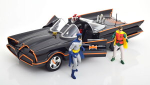 W_ 1/18 obg[r obg} r tBMAt 1966 C~l[VtJada 1:18 Batmobile with figurines Batman and Robin 1966 with illumination