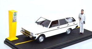 CLC 1/18 tBAbg 131 pm} SW 1981 f tI ]bJm tBMAt JEFh[l V[P[XtCLC 1:18 FIAT 131 PANORAMA SW 1981 MOVIE BIANCO ROSSO E VERDONE WITH FURIO ZOCCANO FIGURE CARLO VERDON