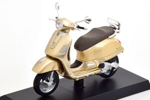 Altaya 1/18 sAWI xXp GTS 300 2017 S[f uX^[Altaya 1:18 Piaggio Vespa GTS 300 2017 golden in blister
