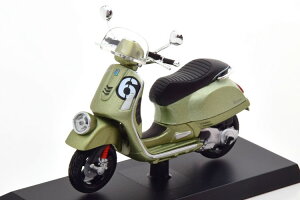 Altaya 1/18 sAWI xXp 6 Wj 2017 CgO[^bN uX^[Altaya 1:18 Piaggio Vespa 6 Giorni 2017 lightgreen-metallic in blister