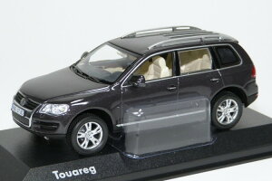 �V���R�[ 1/43 �����Z�f�X�x���c E�N���X W212 �u���E��Schuco 1:43 Mercedes-Benz E-Klasse W212 cupritbraun