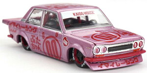 �~�jGT 1/64 �_�b�g�T�� 510 �v�� �X�g���[�g �s�b�O V1 ���n���h��Mini GT 1:64 Datsun 510 Pro Street Pig V1 LHD