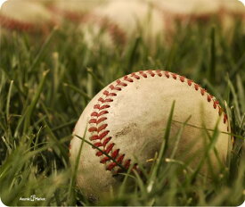 【中古】【未使用・未開封品】Baseball In Grass On Field Thick Mouse Pad