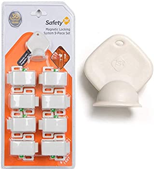 Safety 1st 返品交換不可 Magnetic Locking 正規逆輸入品 System by