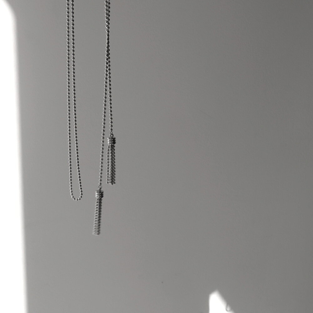 【10%OFFクーポン配布中】N244 ネックレス ロング ステンレス 付け方色々 タッセル つぶつぶ チェーン レディース 金属アレルギー対応 おしゃれ 個性 シンプル 高級感 シルバー 錆びない シンプル つけっぱなし プレゼント 調節可能 ジュエリー - メイン画像 4