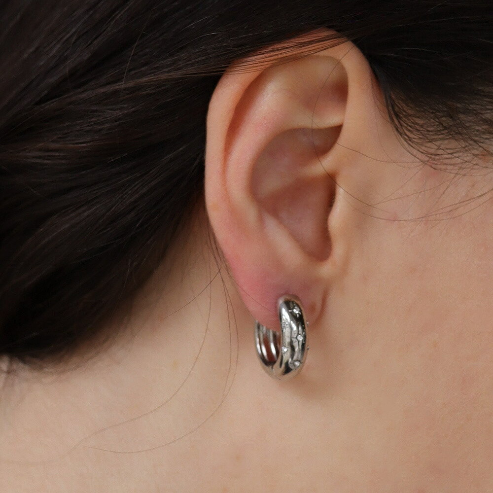 【10%OFFクーポン配布中】P249 ピアス キャッチレス 金属アレルギー対応 フープ フープピアス キラキラ 星 スター 八芒星 ぷっくり おしゃれ ギフト プレゼント シンプル カジュアル パーティー つけっぱなし - メイン画像 3