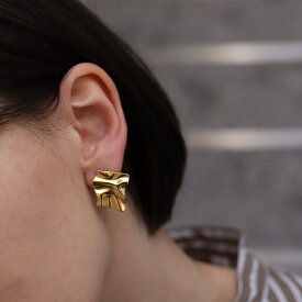 P354 サージカルステンレス　ゴールド　ステンレス　ピアス　ニュアンス　スクエア　ラック　イヤリング　アレルギー対応　ギフト　プレゼント　シンプル　おしゃれ　カジュアル　両耳販売　ajiro