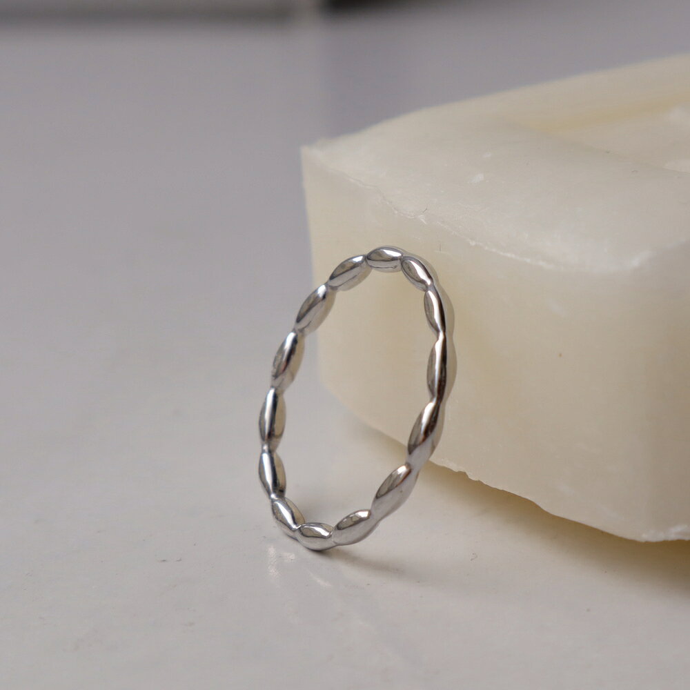 【最大35%OFFクーポン配布中】R057 指輪 ステンレス リング 金属アレルギー対応 スリムリング ゴールド 華奢 スリム シンプル 女性 レディース 金アレ サージカルステンレス 付けっぱなし ジュエリー 6qx - メイン画像 12