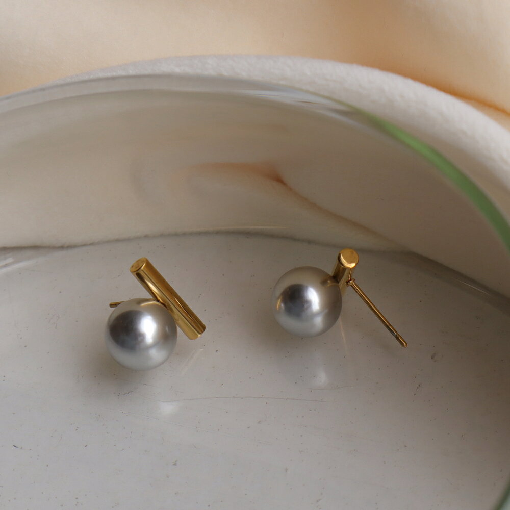 【10%OFFクーポン配布中】P193 ピアス サージカルステンレス パール 金属アレルギー対応 セレモニー オケージョン グレー ホワイト 上品 高級感 結婚式 卒業式 入学式 入卒式 入園式 卒園式 おしゃれ 人気 ジュエリー 高レビュー - メイン画像 20