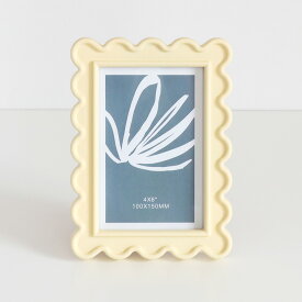 ウェーブno.c フォトフレーム [ neulo ] ポストカードサイズ ふわふわ イエロー 置き型 フレーム 北欧 モダン おしゃれ 韓国 インテリア アート 玄関 寝室 リビング かわいい