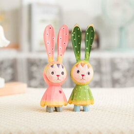 木製雑貨 耳長うさぎ 置物 木彫り オブジェ 天然木 手作り かわいい キャラクター 北欧風 卓上 車載 インテリア 飾り シナノキ ピンク グリーン イエロー オレンジ ホワイト