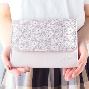 【P2倍☆10/27 正午まで】【新商品】母子 手帳ケース お薬手帳ケース 犬印 ジャバラ 犬印本舗 マタニティ リバティ柄 人気 植物 花 薄型 軽量 大収納 産前 産後ママの必需品 ファスナーポケッ