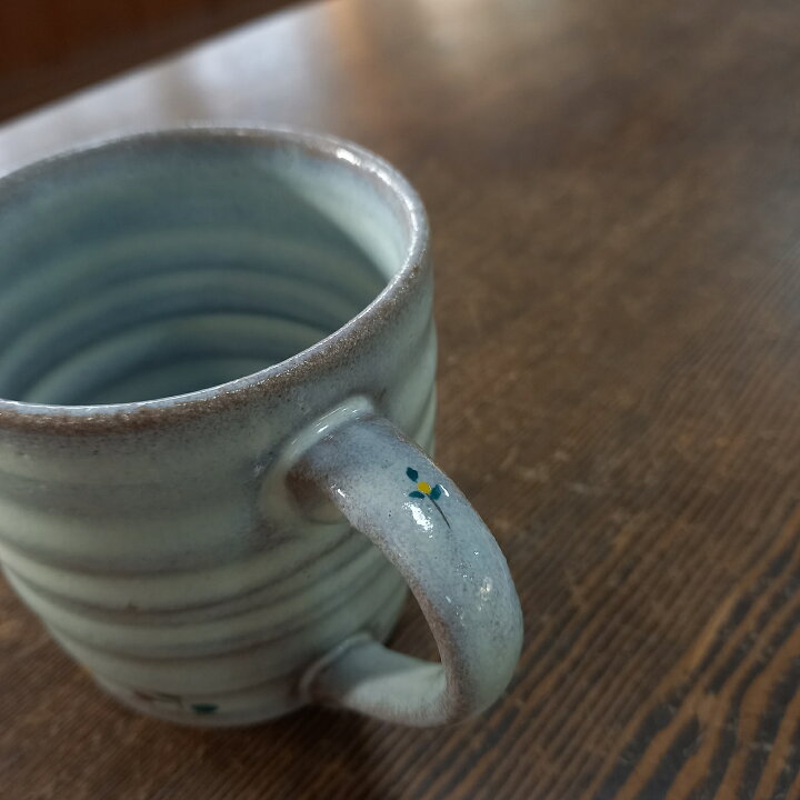 楽天市場】赤膚焼 奈良絵 マグカップ 瑞鳥 昭山造 : 赤膚焼窯元 大塩昭山
