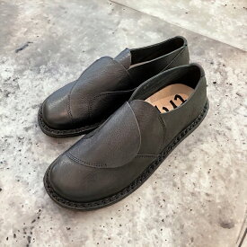 trippen[トリッペン]/GROVE-WAW[グローブ]/BLK-BK スリッポン カジュアルシューズ フラット 黒 ブラック シンプル Closedコレクション レディース レザー 本革 靴