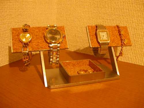 訳ありセール 格安 出色 誕生日プレゼントに オーソドックス4本掛け腕時計スタンド